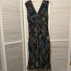 Jones New York Collection Feminine Midi Dress. Size 6